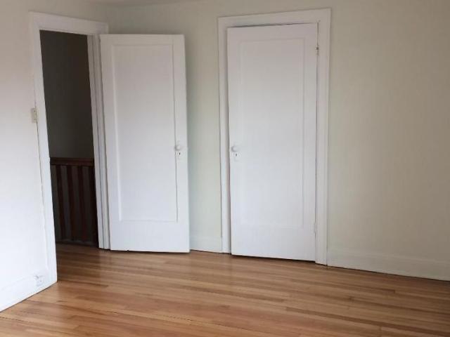 House for rent in Somerset, Ottawa