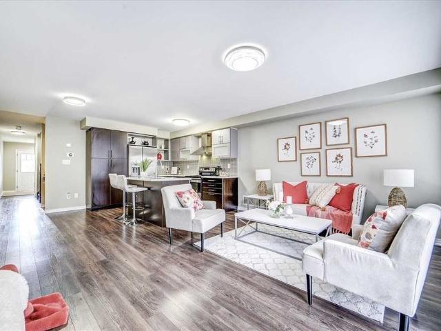 Townhouse for rent in Georgina, Ontario
