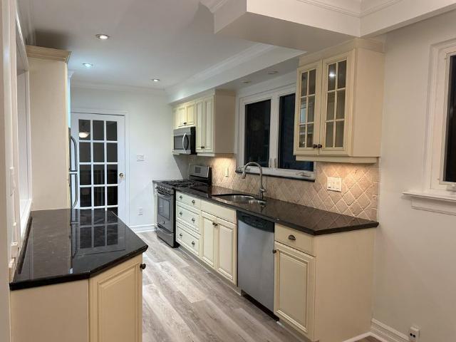 House for rent in Oakville, Ontario