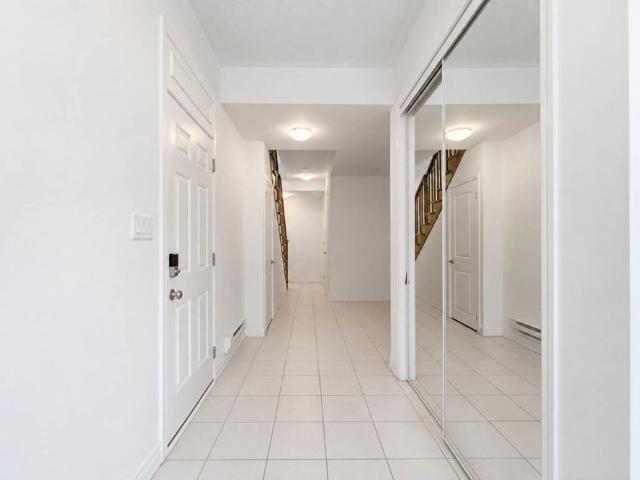 Townhouse for rent in Georgina, Ontario