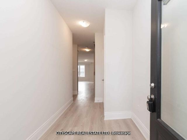 Townhouse for rent in Burlington, Ontario