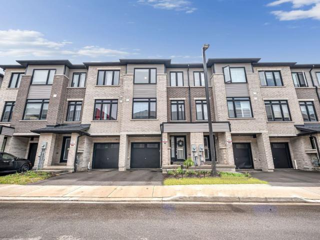 Townhouse for rent in Brant, Ontario