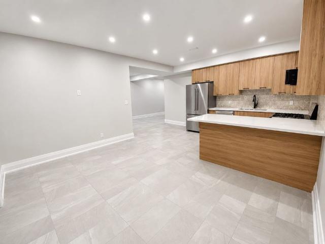Apartment for rent in Humber River—Black Creek, Toronto
