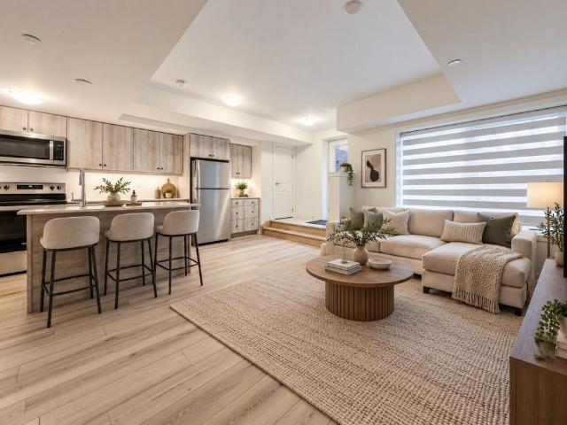 Apartment for rent in Richmond Hill, Golden Horseshoe