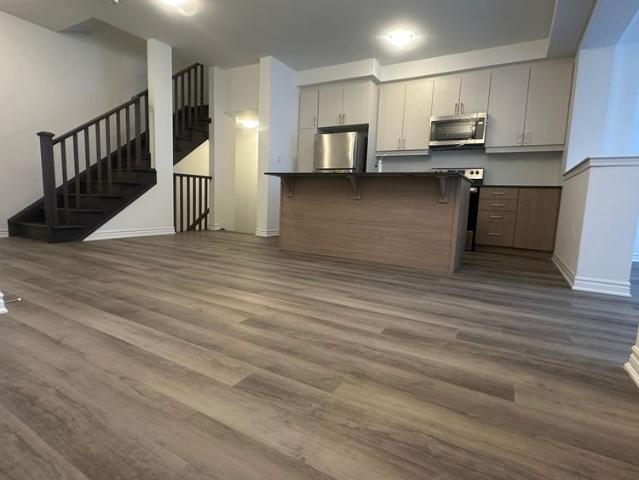 Townhouse for rent in Georgina, Ontario