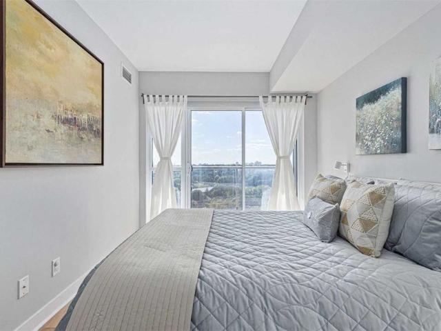 Apartment for rent in Eglinton—Lawrence, Toronto