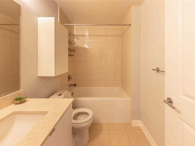 Apartment for rent in Etobicoke—Lakeshore, Toronto