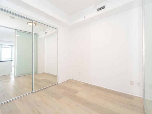 Apartment for rent in Etobicoke—Lakeshore, Toronto