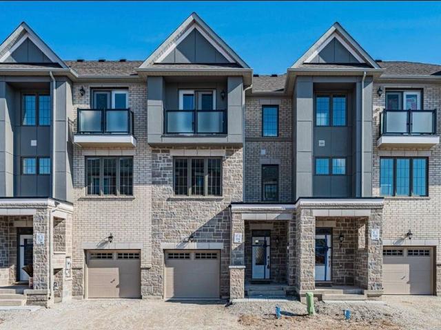 Townhouse for rent in Georgina, Ontario