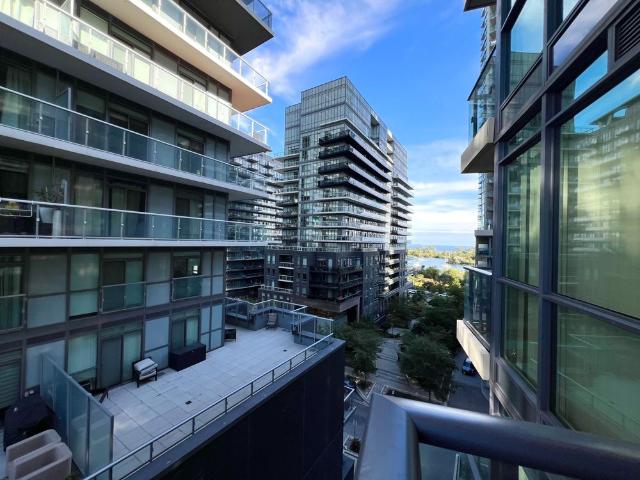Apartment for rent in Etobicoke—Lakeshore, Toronto