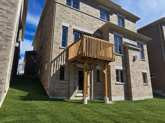 House for rent in Richmond Hill, Golden Horseshoe