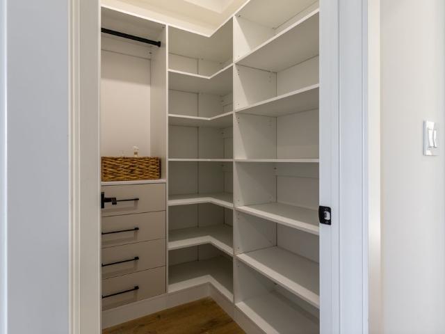 House for rent in Etobicoke—Lakeshore, Toronto