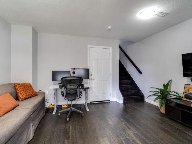 Townhouse for rent in Ancaster, Ontario