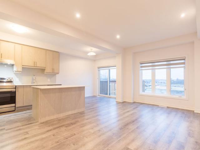 Townhouse for rent in Ancaster, Ontario