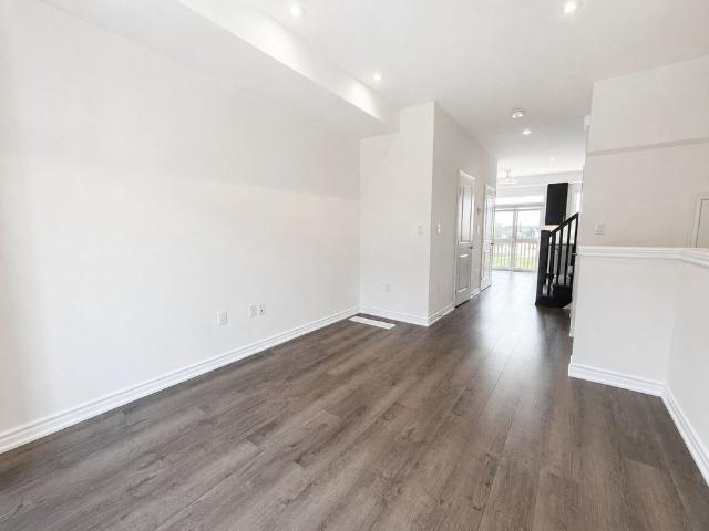 Townhouse for rent in Ancaster, Ontario