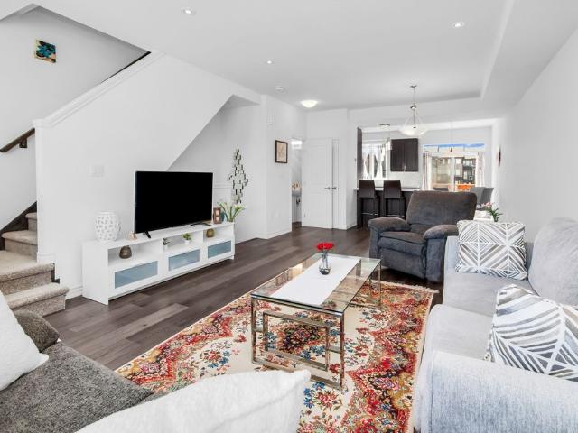 Townhouse for rent in Ancaster, Ontario