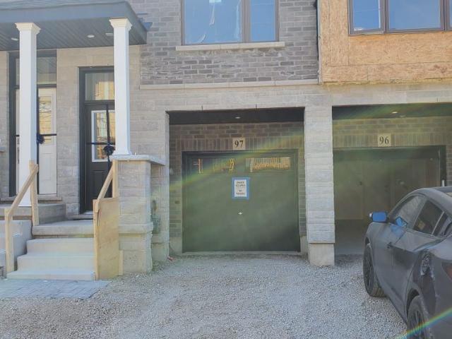 Townhouse for rent in Ancaster, Ontario