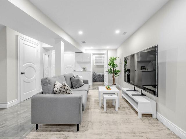 Townhouse for rent in Woburn, Ontario