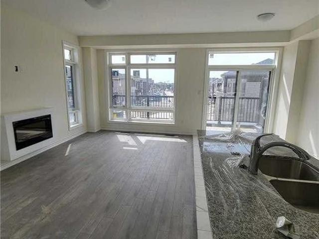Townhouse for rent in Georgina, Ontario