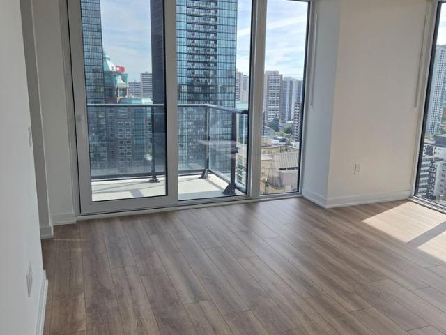 Apartment for rent in Toronto Centre, Toronto