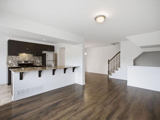 Townhouse for rent in Mulhurst Bay, Ontario