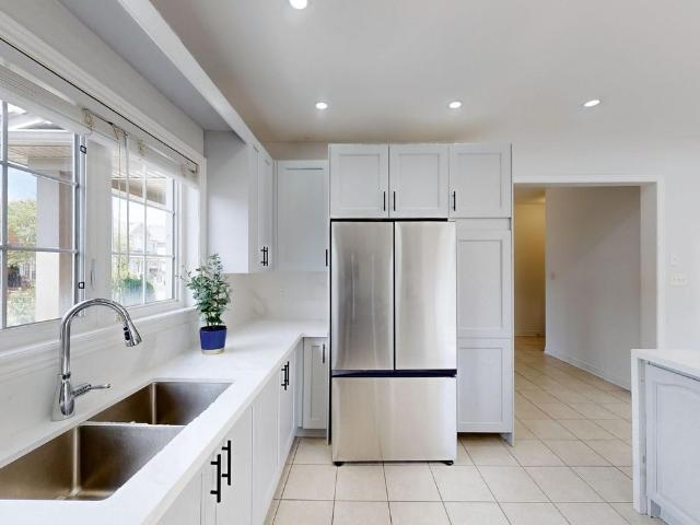 House for rent in Georgina, Ontario