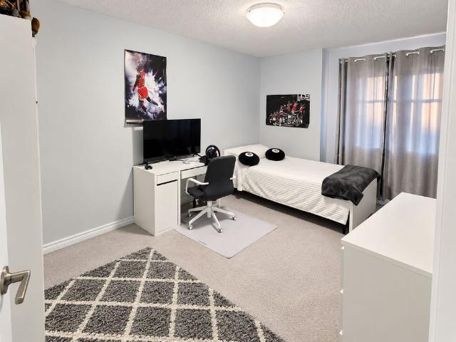 Townhouse for rent in Mulhurst Bay, Ontario