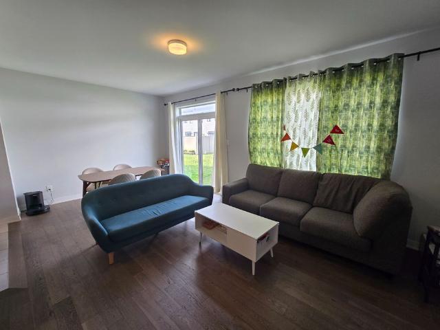 Townhouse for rent in Barrhaven West, Ottawa