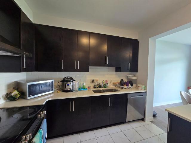 Townhouse for rent in Mulhurst Bay, Ontario