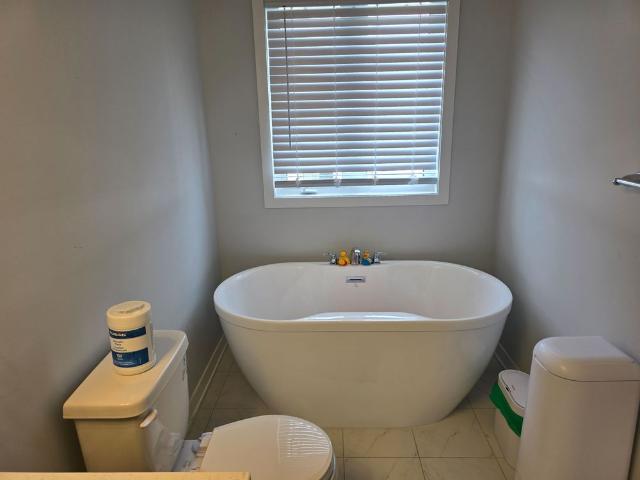 Townhouse for rent in Mulhurst Bay, Ontario