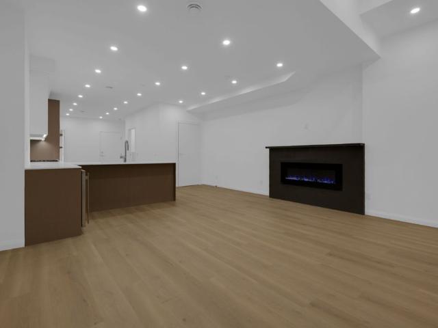 Townhouse for rent in Woburn, Ontario