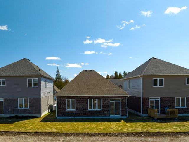 House for rent in Kawartha Lakes, Ontario