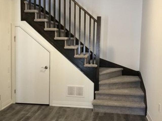 Townhouse for rent in Ancaster, Ontario