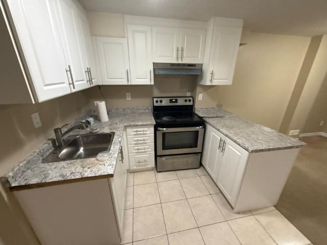 Room for rent in Burlington, Ontario