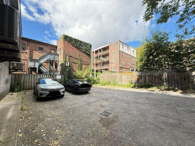House for rent in Toronto—St. Paul's, Toronto