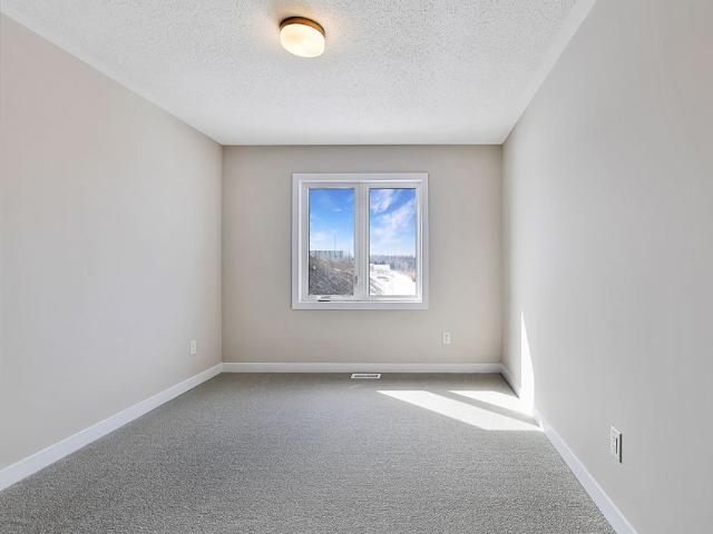 Townhouse for rent in Mulhurst Bay, Ontario