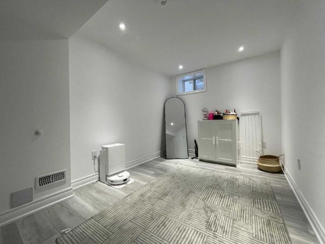 Apartment for rent in York, Ontario