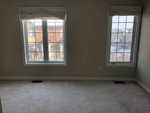 Townhouse for rent in Burlington, Golden Horseshoe