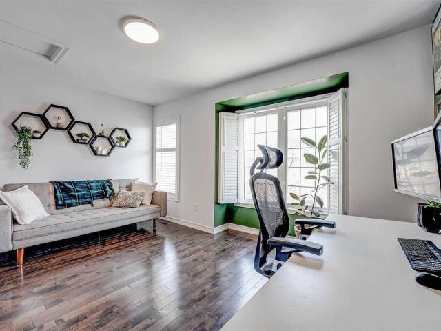 Townhouse for rent in Burlington, Golden Horseshoe