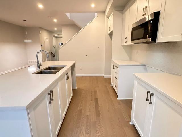 Townhouse for rent in Barrhaven West, Ottawa