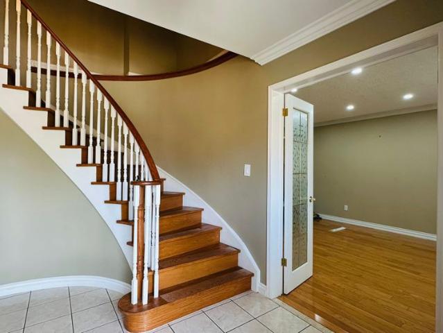 House for rent in Whitby, Golden Horseshoe