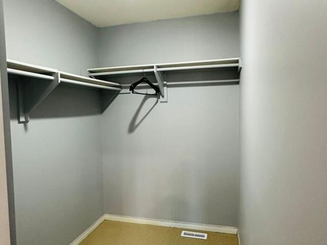 House for rent in Whitby, Golden Horseshoe