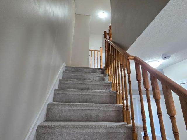 Townhouse for rent in Whitby, Golden Horseshoe