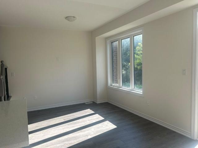Townhouse for rent in Kawartha Lakes, Ontario