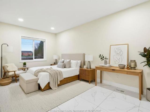 House for rent in Lakeshore, Southwestern Ontario