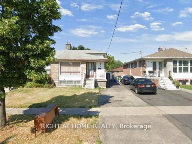 House for rent in Woburn, Ontario
