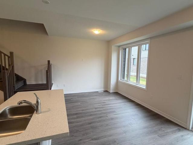 Townhouse for rent in Kawartha Lakes, Ontario