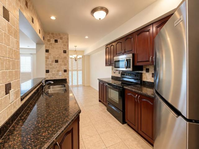 Townhouse for rent in Valley Park, Hamilton