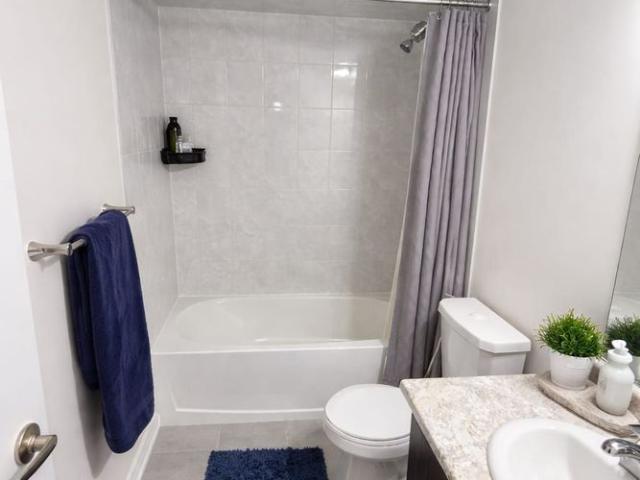 Townhouse for rent in Ancaster, Ontario