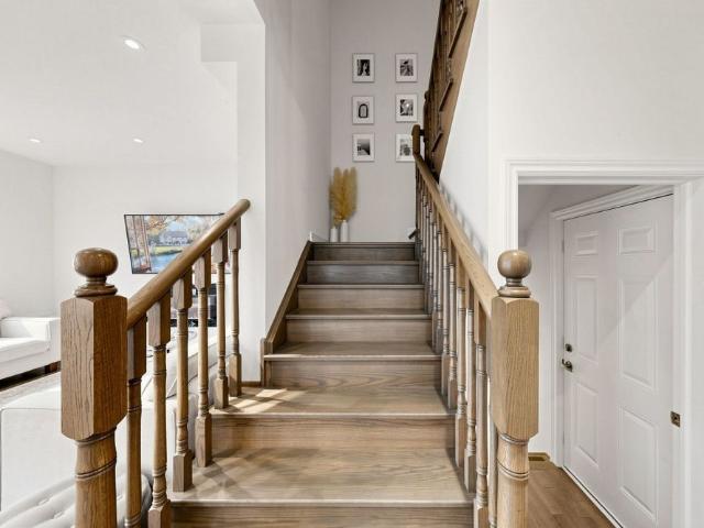 House for rent in Whitby, Golden Horseshoe